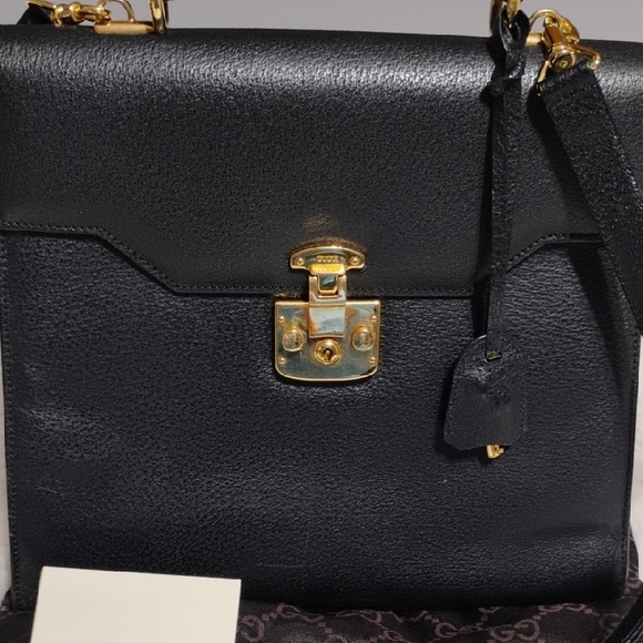 SALE! Auth Gucci Ladylock Leather Black Gold Hardware 2 Way Handbag W/DB/Keys - Picture 15 of 16